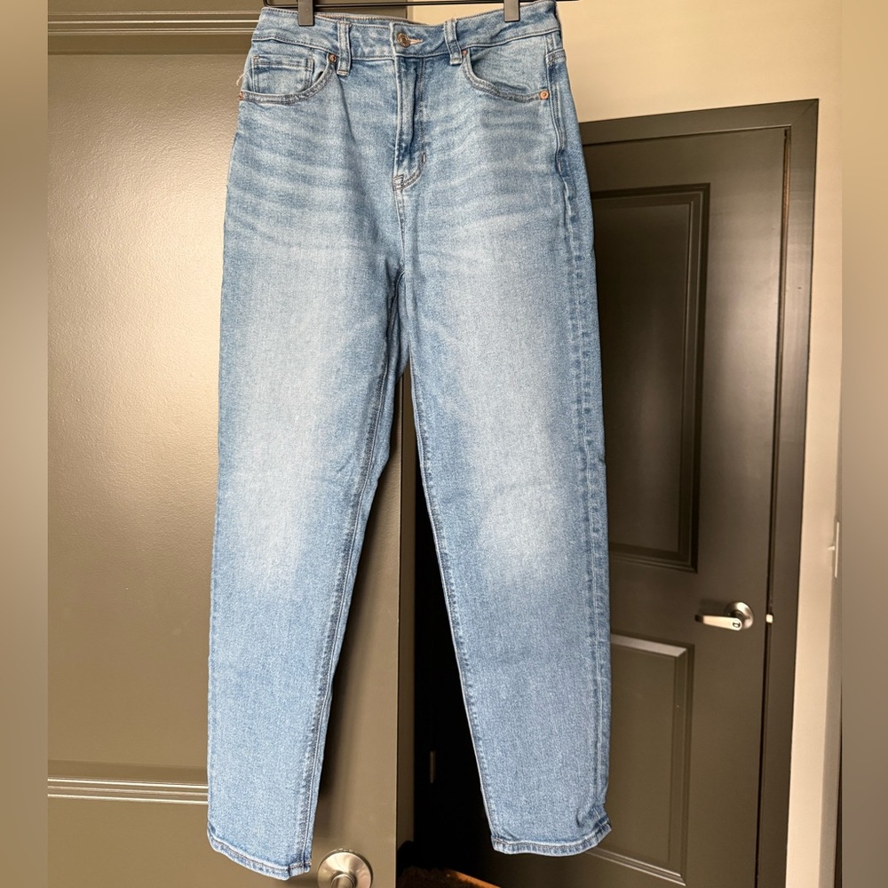 The Mom Jean - American Eagle